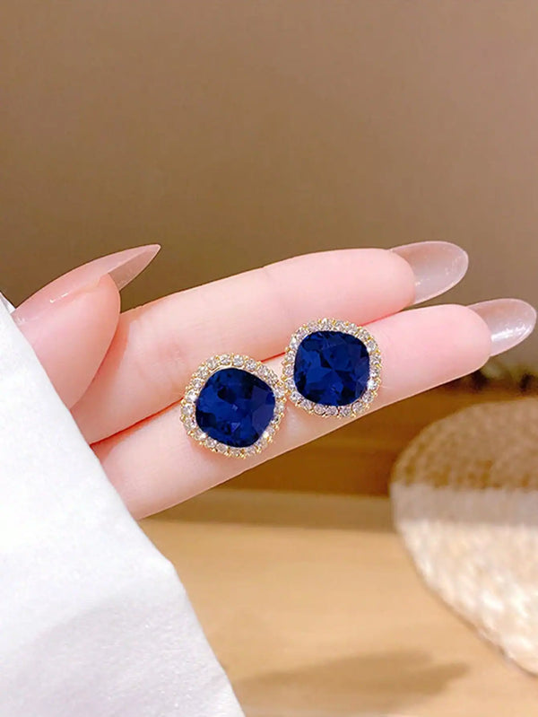 SHEIN 1 Pair Of Simple And Full-Studded Rhinestone Earrings With A High-End Feel