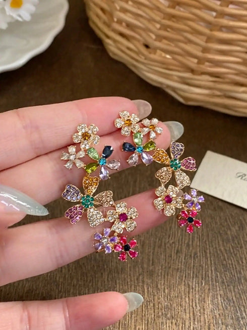 SHEIN 1 Pair Unique Colorful Floral Earrings