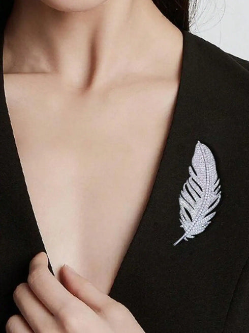 SHEIN 1pc Elaborate Full Rhinestone Classic Feather