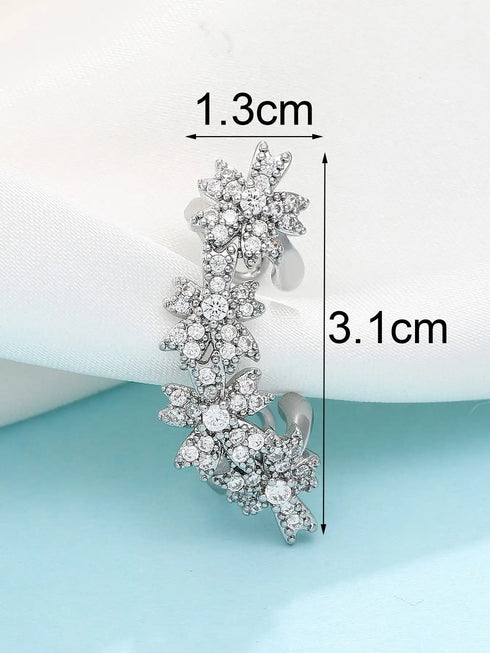 SHEIN 1pc Cubic Zirconia Flower Decor Ear Cuff Valentines