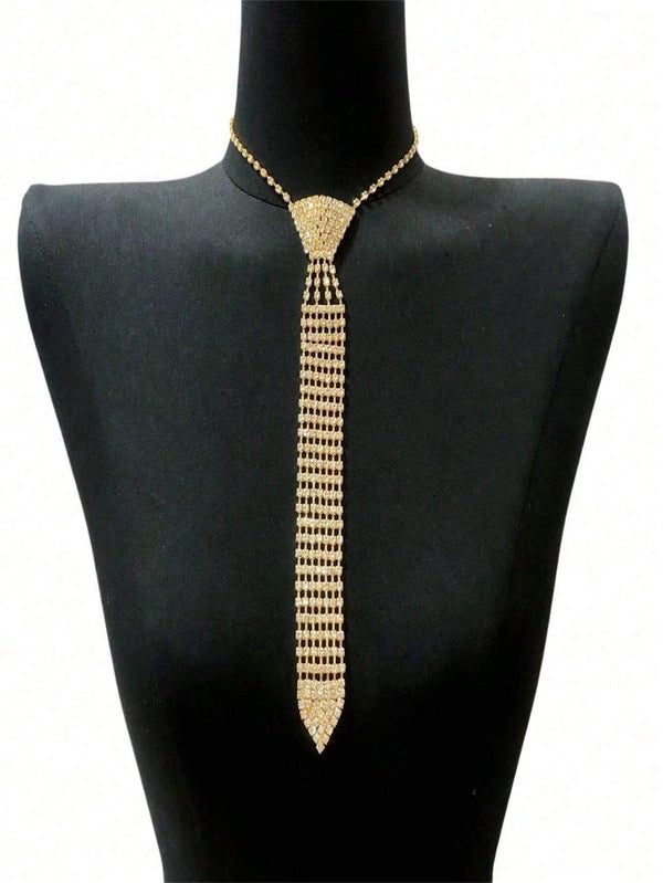 SHEIN Fashion Elegant Crystal Bowtie Necklace