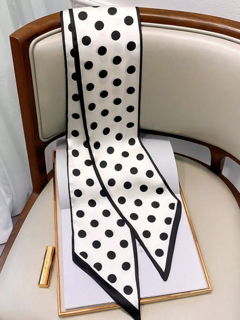 SHEIN 1pc Women Carriage Print Fashion Style Silk Scarf Bandana