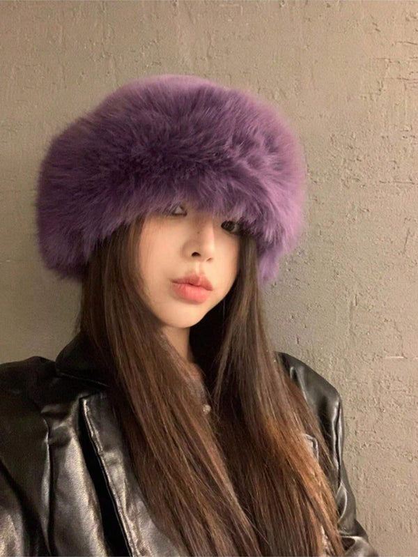 SHEIN Luxury Fluffy Hat