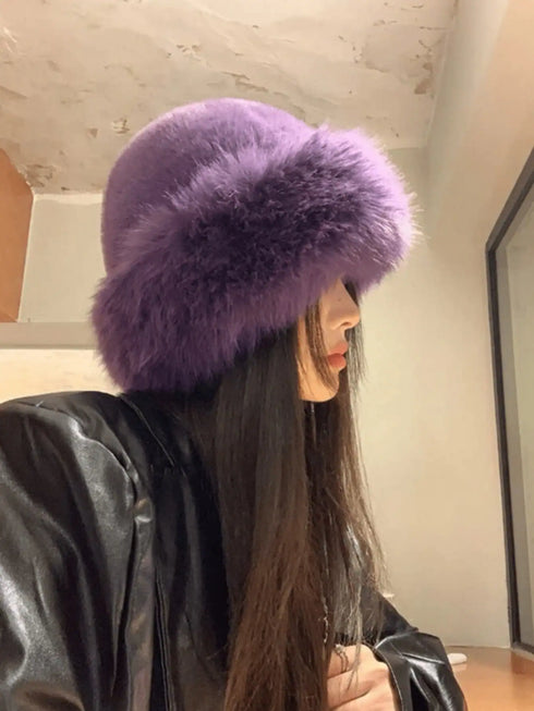 SHEIN Luxury Fluffy Hat
