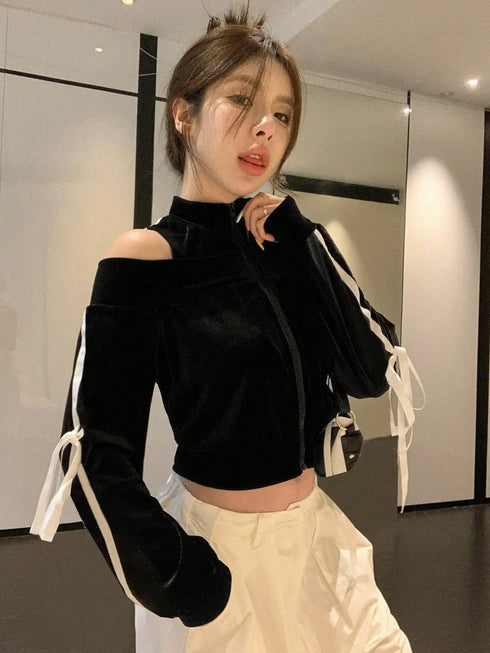 SHEIN DAZY Women Velvet Contrast Color Patchwork Bow Cropped Sweatshirt