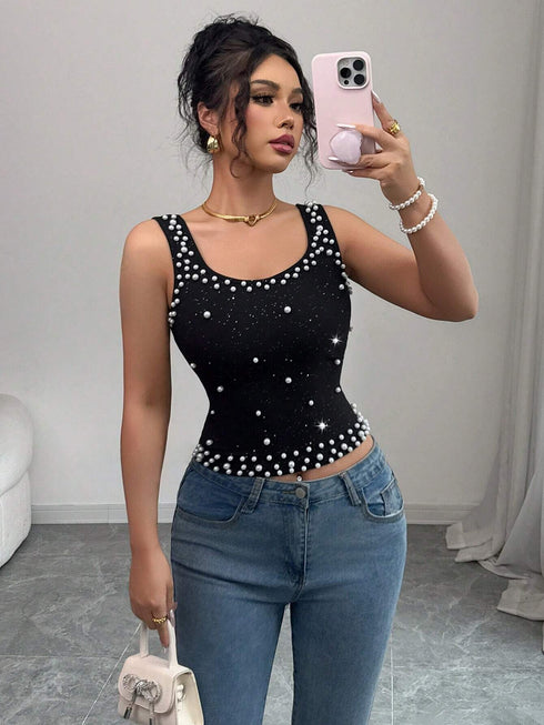 شورت نسائي من SHEIN Elenzga مزين باللؤلؤ الصناعي، ضيق، محبوك لامع