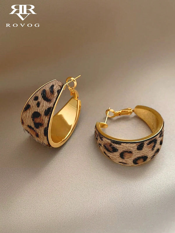 SHEIN 1 Pair Vintage Elegant Flocked Leopard Print Unique Design Hoop Earrings For Women, Suitable For Parties And Gatherings