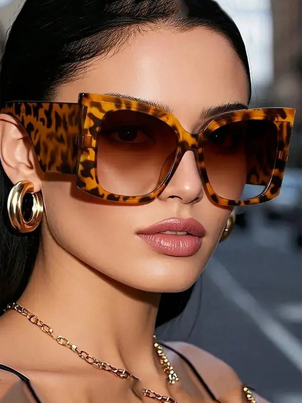 SHEIN 1 Pair Women's Plastic Square Cat Eye Fashion Glasses, Dark Goth Style Chic And Versatile, Suitable For Daily, Vacation
