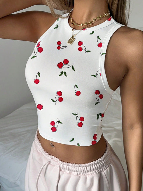 توب تانك نسائي بقصة ضيقة ورقبة دائرية وطبعة كرز من SHEIN EZwear، تصميم لطيف وجميل، مناسب للراحة في المنزل، العطلات، العودة للمدرسة الأنيقة في الصيف