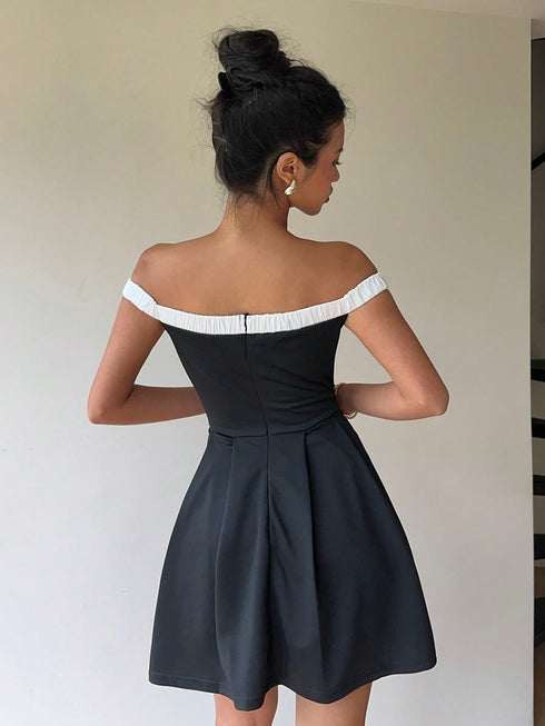 SHEIN Essnce Women's Spring/Summer Off-Shoulder Black & White Color Block Mini A-Line Dress000