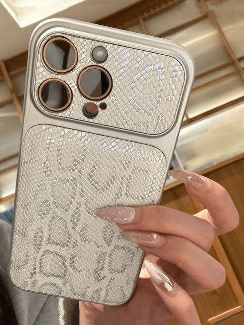 SHEIN Luxury Fake Snake Skin Pattern Fashion Lens Protection Phone Cover Compatible2
