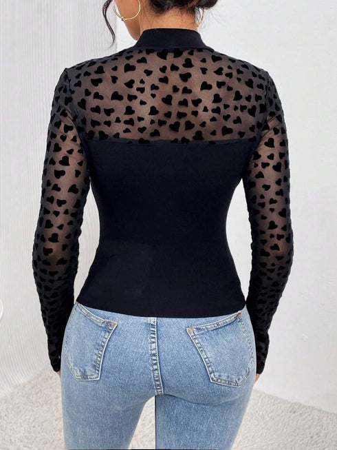 SHEIN Privé Contrast Heart Mesh Mock Neck Tee