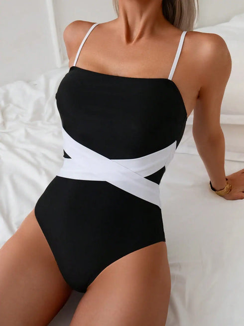 SHEIN 1pc Contrast-Color Crisscross Design One-Piece Swimsuit
