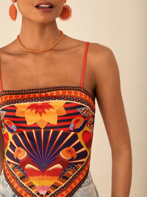SHEIN VCAY بلوزة كامي بدون أكمام مخططة ومنقوشة بنمط عطلة للنساء مع حافة غير متماثلة للصيف