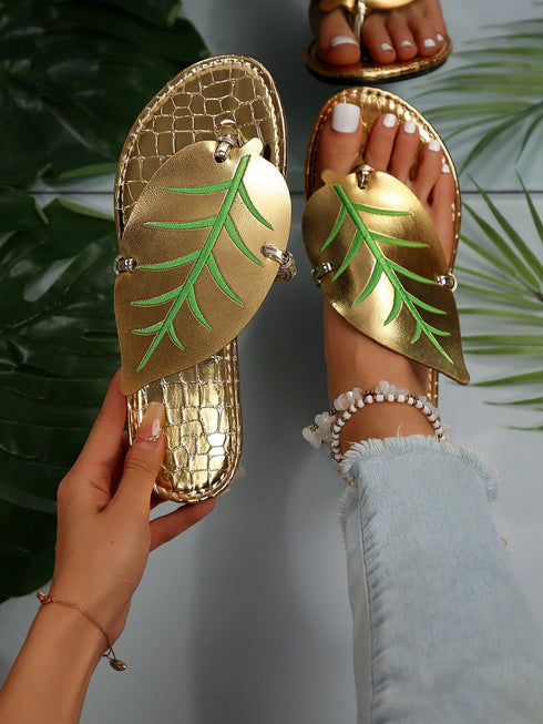 SHEIN Women's Fashionable Minimalist Casual Thong Sandals, Versatile Beach Shoes, Summer 20241