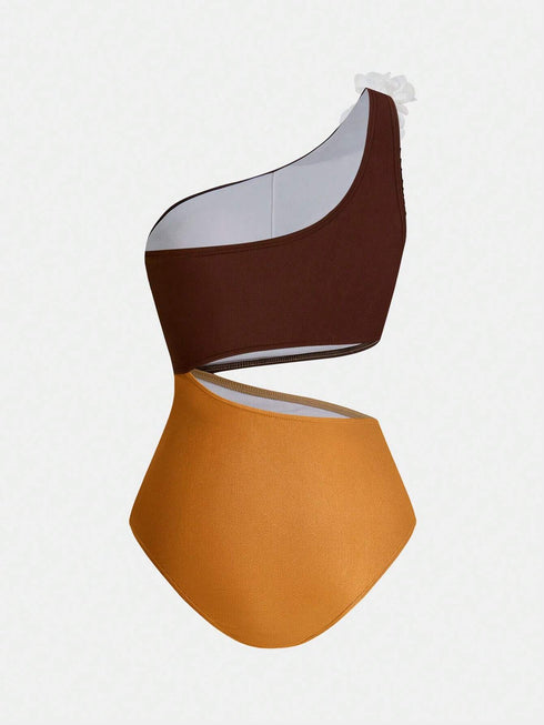 شورت سباحة نسائي من SHEIN Swim Oasis بني اللون مزين بزهور ثلاثية الأبعاد