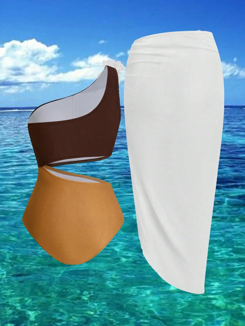 شورت سباحة نسائي من SHEIN Swim Oasis بني اللون مزين بزهور ثلاثية الأبعاد