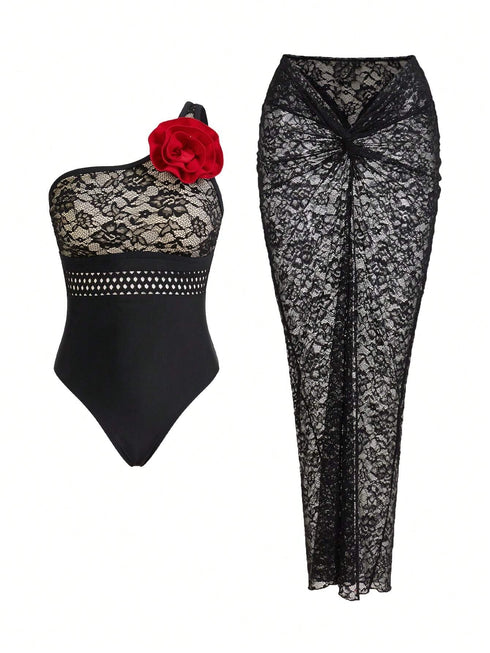 ملابس سباحة من قطعة واحدة من الدانتيل من SHEIN، بكتف واحد مفتوح.