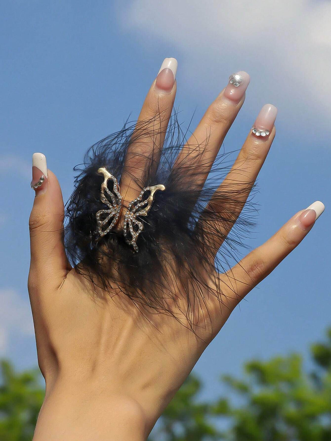 SHEIN Angelic White Feather & Rhinestone Butterfly Design Open Ring