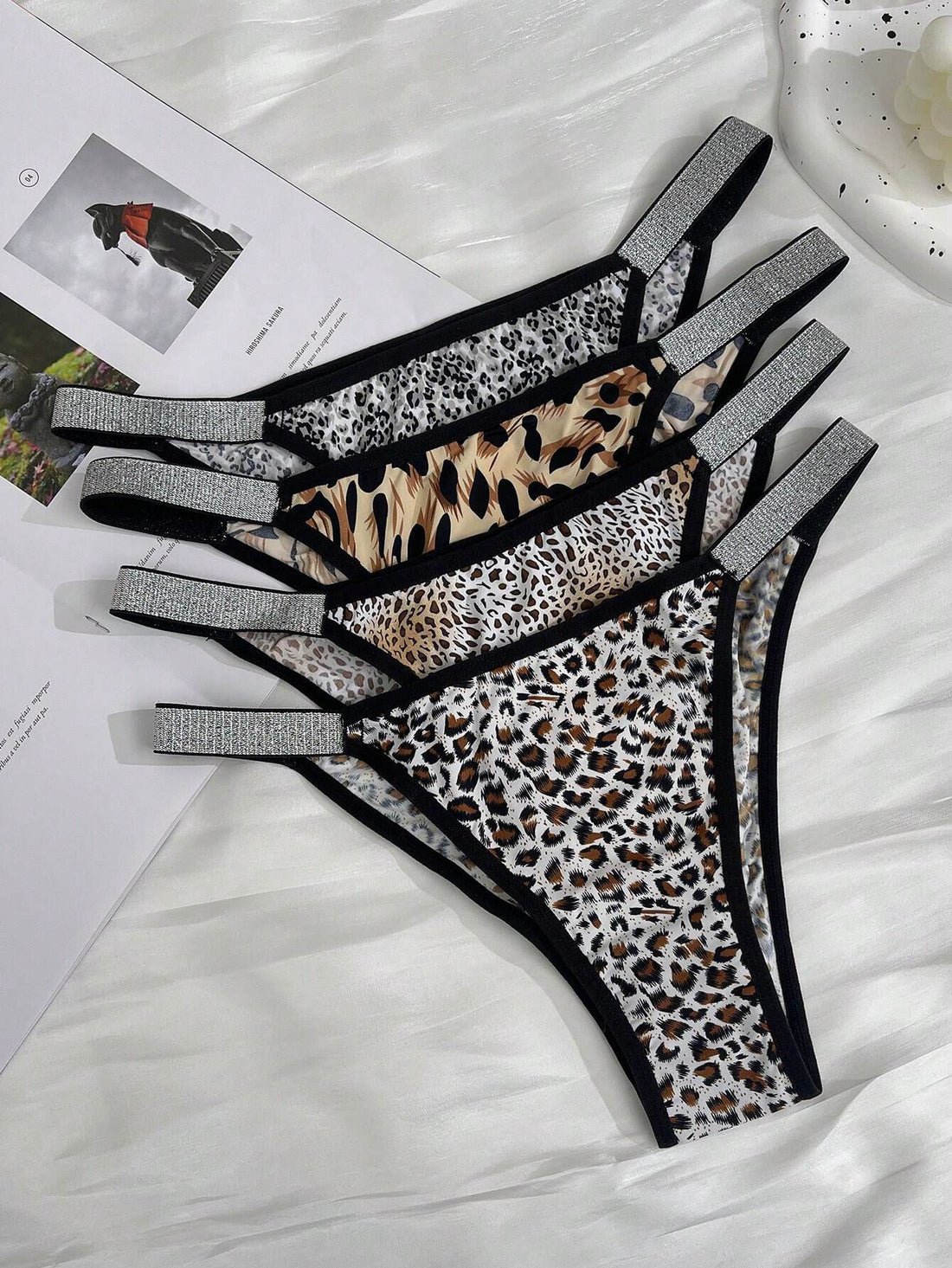 SHEIN 4 Pairs Multicolor Low Rise Contrast Binding Briefs