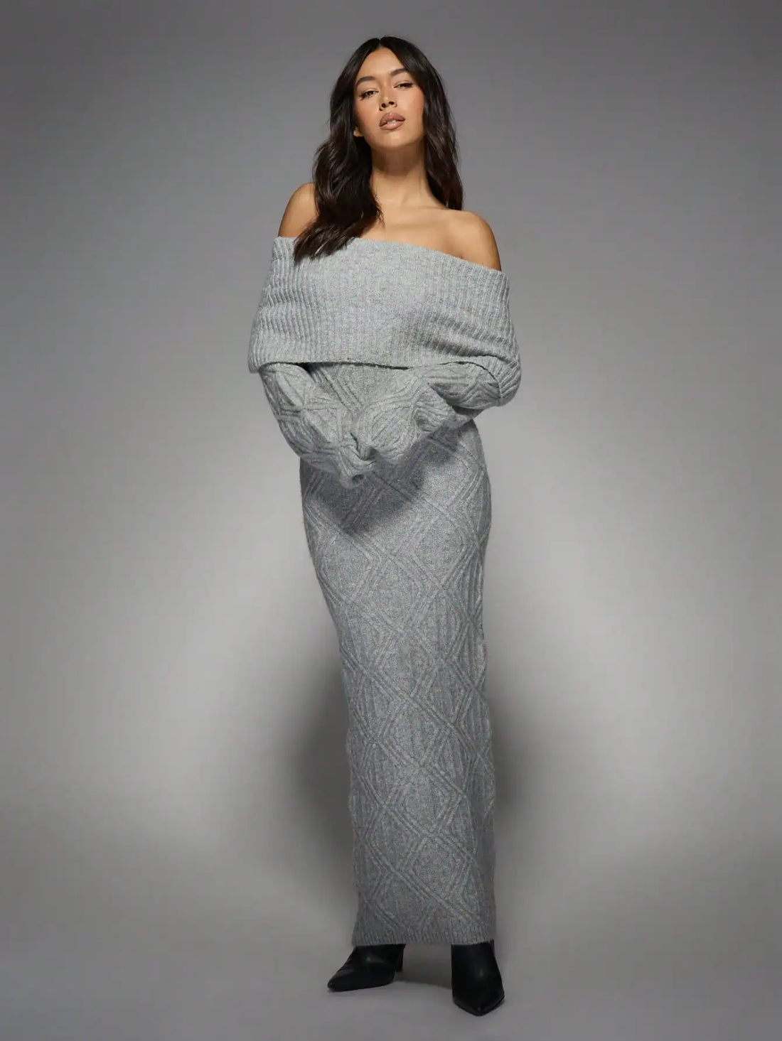 Luxurious Off-Shoulder Cable Knit Maxi Sweater Dress