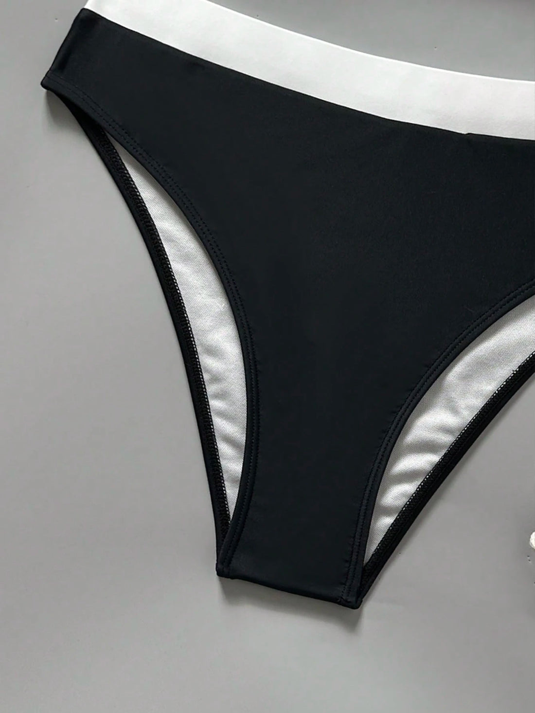 SHEIN Black and White Strapless Bandeau 2-in-1 Bikini Set