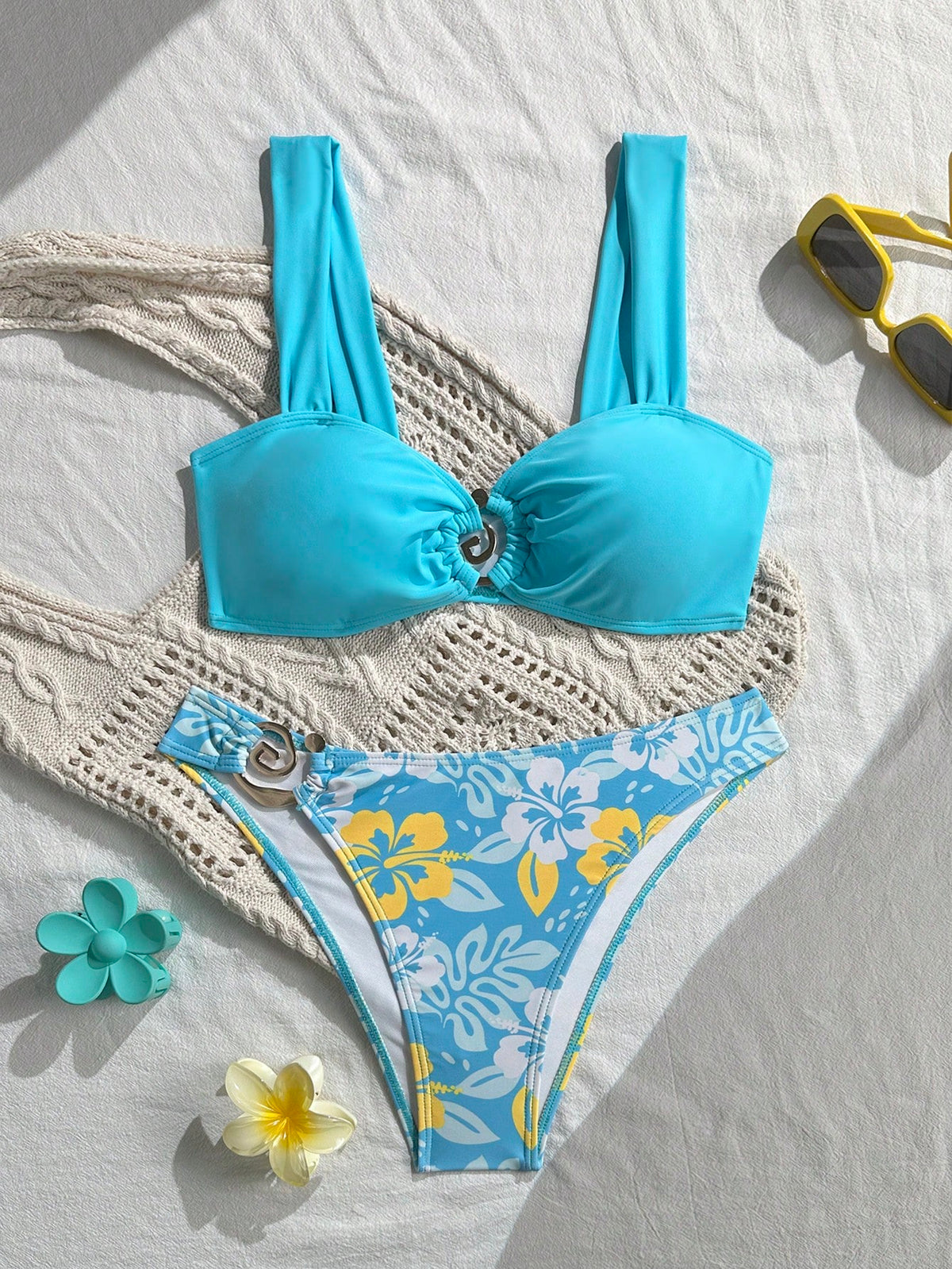 SHEIN Baby Blue Floral Print Metal Shell Strap High Waist Bikini Set