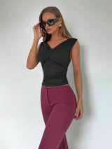 SHEIN  V-Neck Solid Color Fitted Sleeveless Pleated T-Shirt