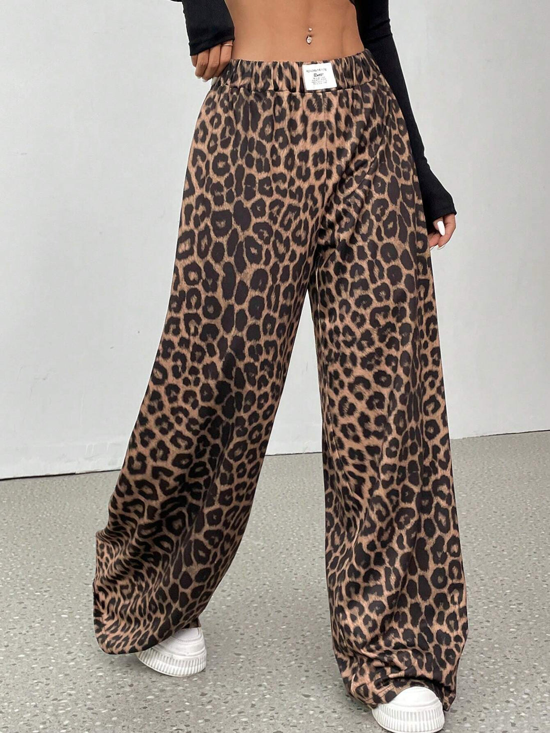 بنطلون كاجوال بني بطبعة ليوبارد وقصة مستقيمة ووسط أستك – SHEIN EZwear