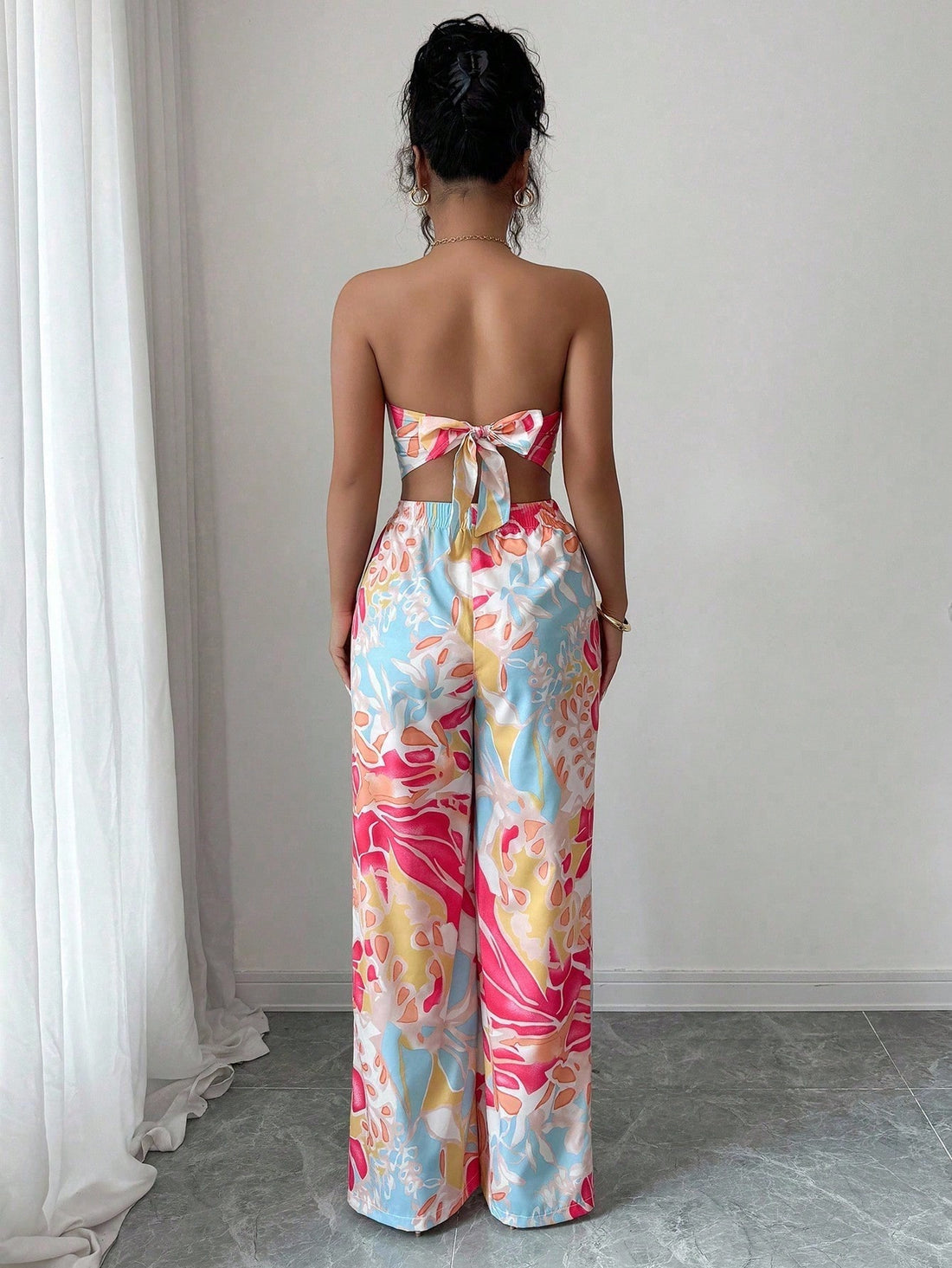 SHEIN Elenzga 2pcs Set: Halter Tie Bow Crop Top & Printed Elegant Romantic Vacation Bottoms For Women1