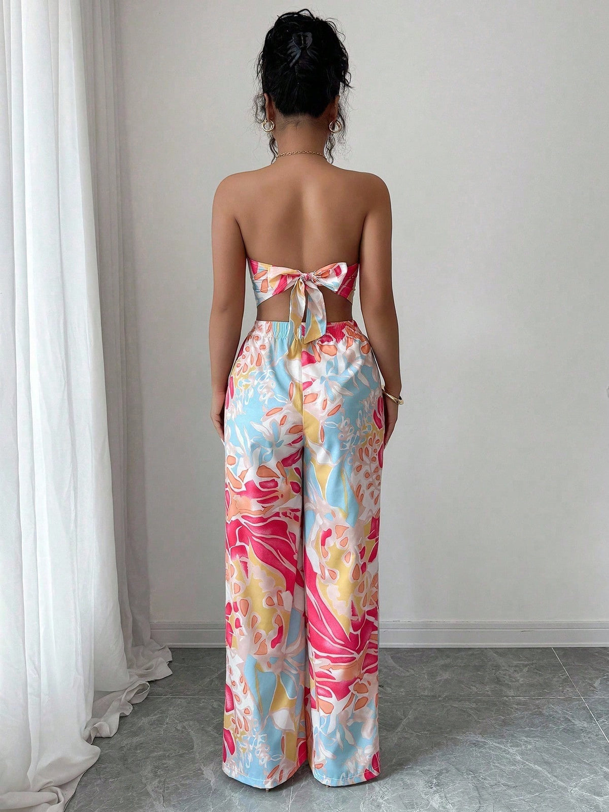 SHEIN Elenzga 2pcs Set: Halter Tie Bow Crop Top & Printed Elegant Romantic Vacation Bottoms For Women1