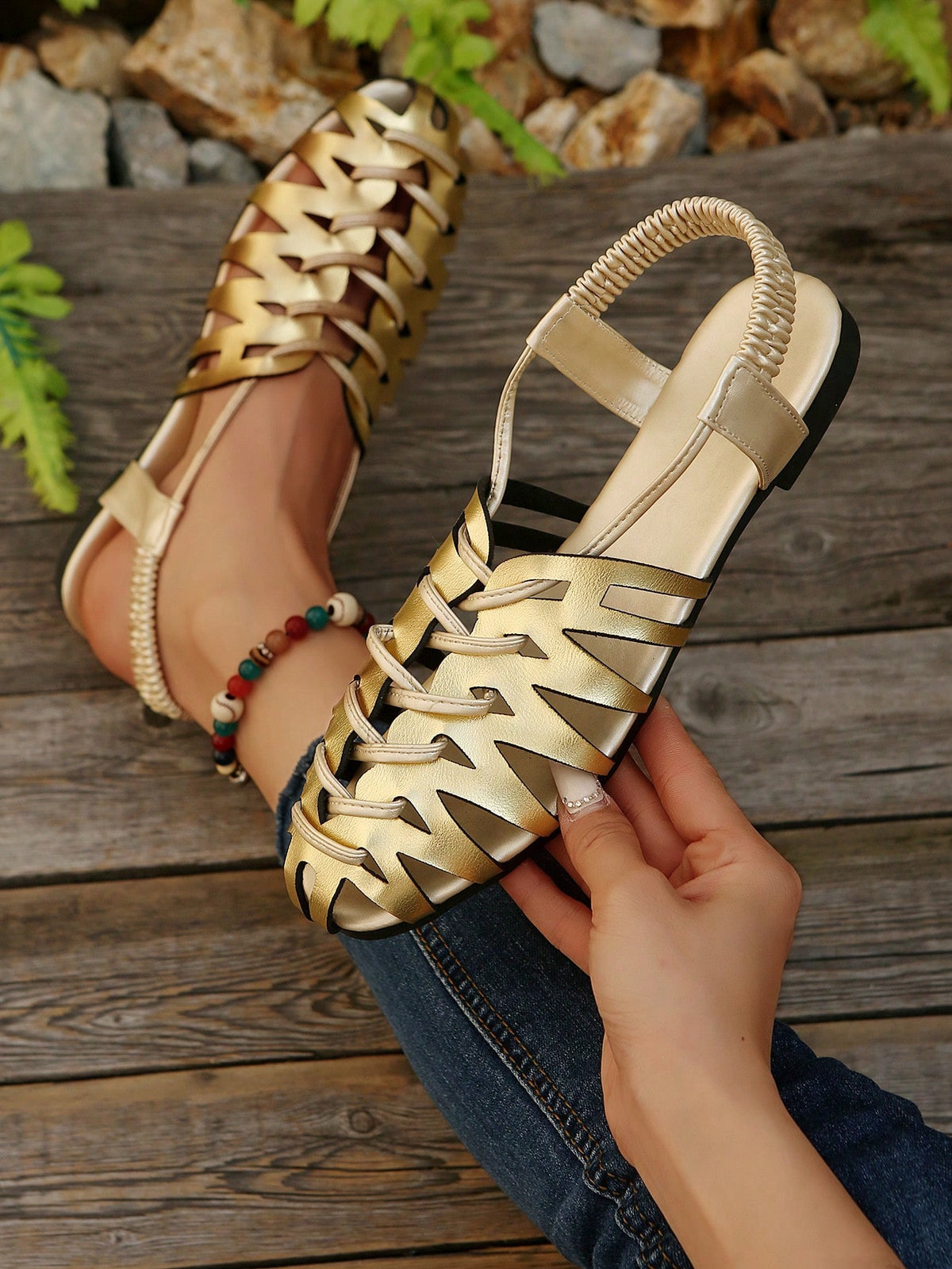SHEIN Women's Fashion Casual Woven Hollow Breathable Roman Flat Sandals
