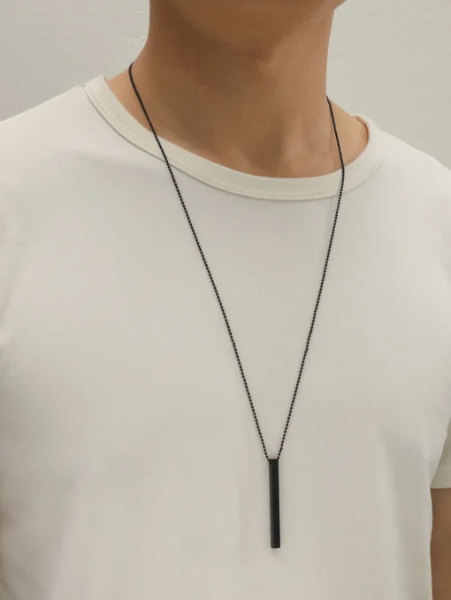 SHEIN Fashionable and Popular Men Rectangle Pendant Necklace