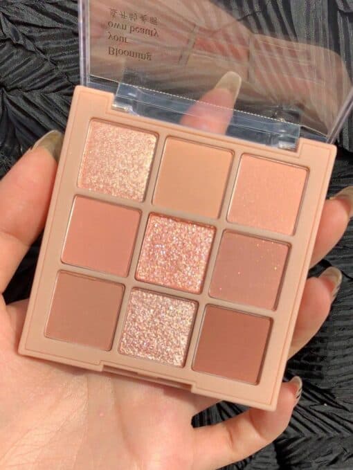 SHEIN Matte Shimmer Eyeshadow Palette