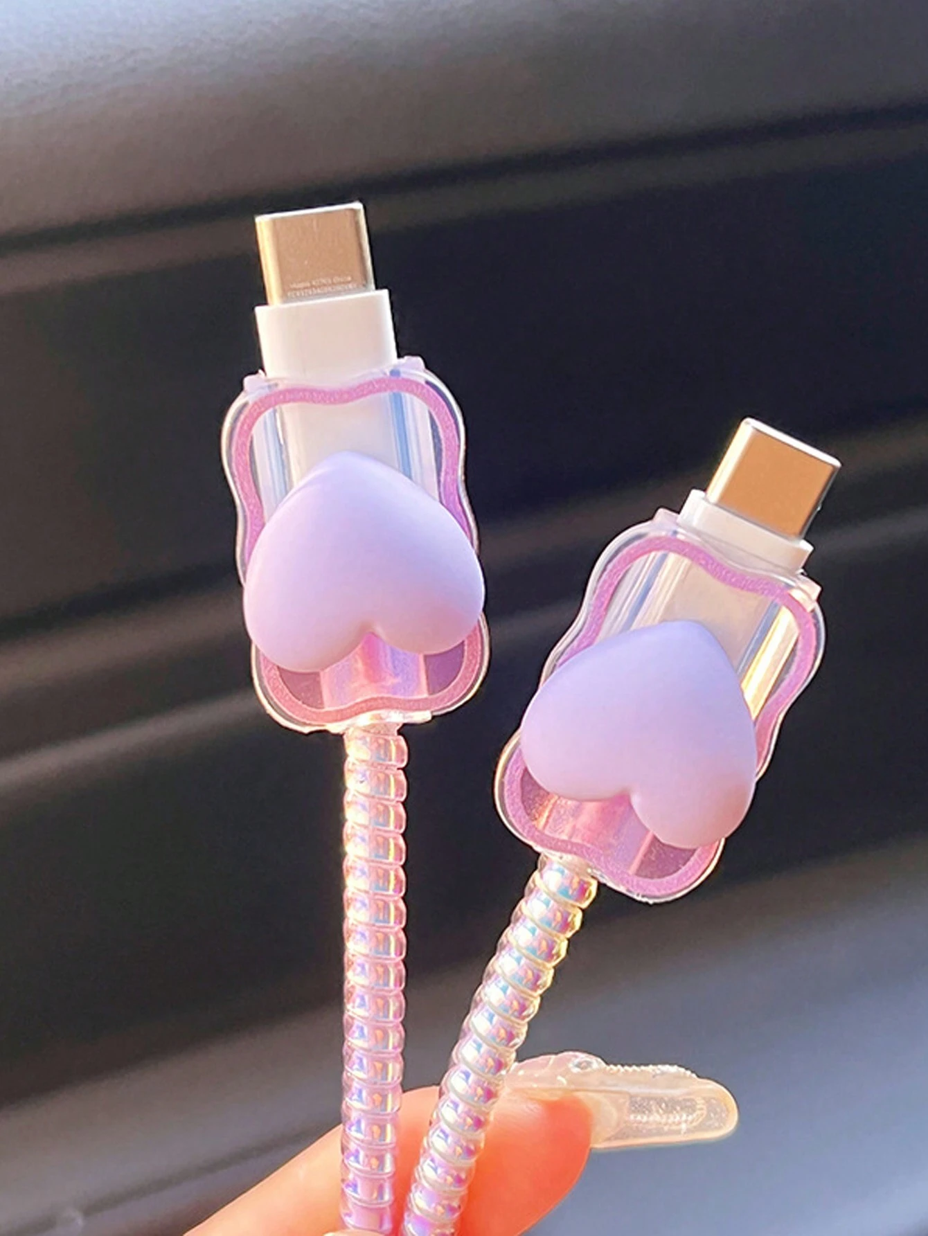 SHEIN 4pcs Set Fashionable Heart-Shaped Charging Cable Protectors - الصورة 3