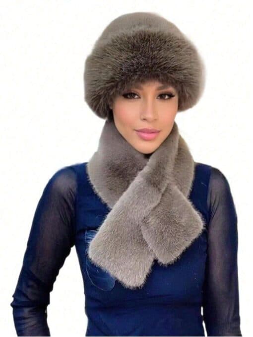 SHEIN 1pc European And American Fashion Warm & Versatile Mongolian Cap (Brown)