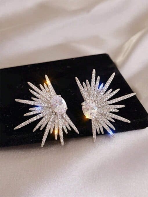 SHEIN 1pair Sparkling Wing - Shaped Earrings Full Of Rhinestone