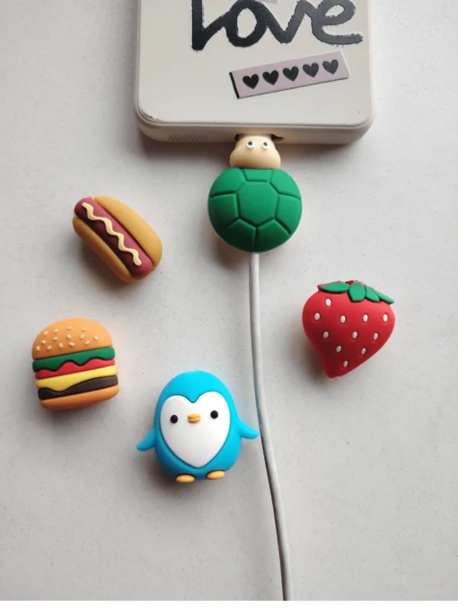 SHEIN 5pcs Cartoon Hamburgers & Hot Dogs Charging Cable Protectors