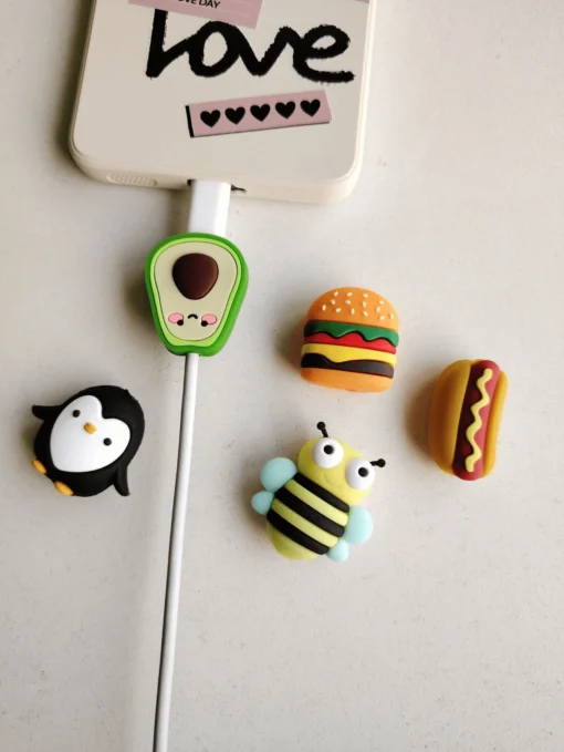 SHEIN 5pcs Cartoon Hamburgers & Hot Dogs Charging Cable Protectors