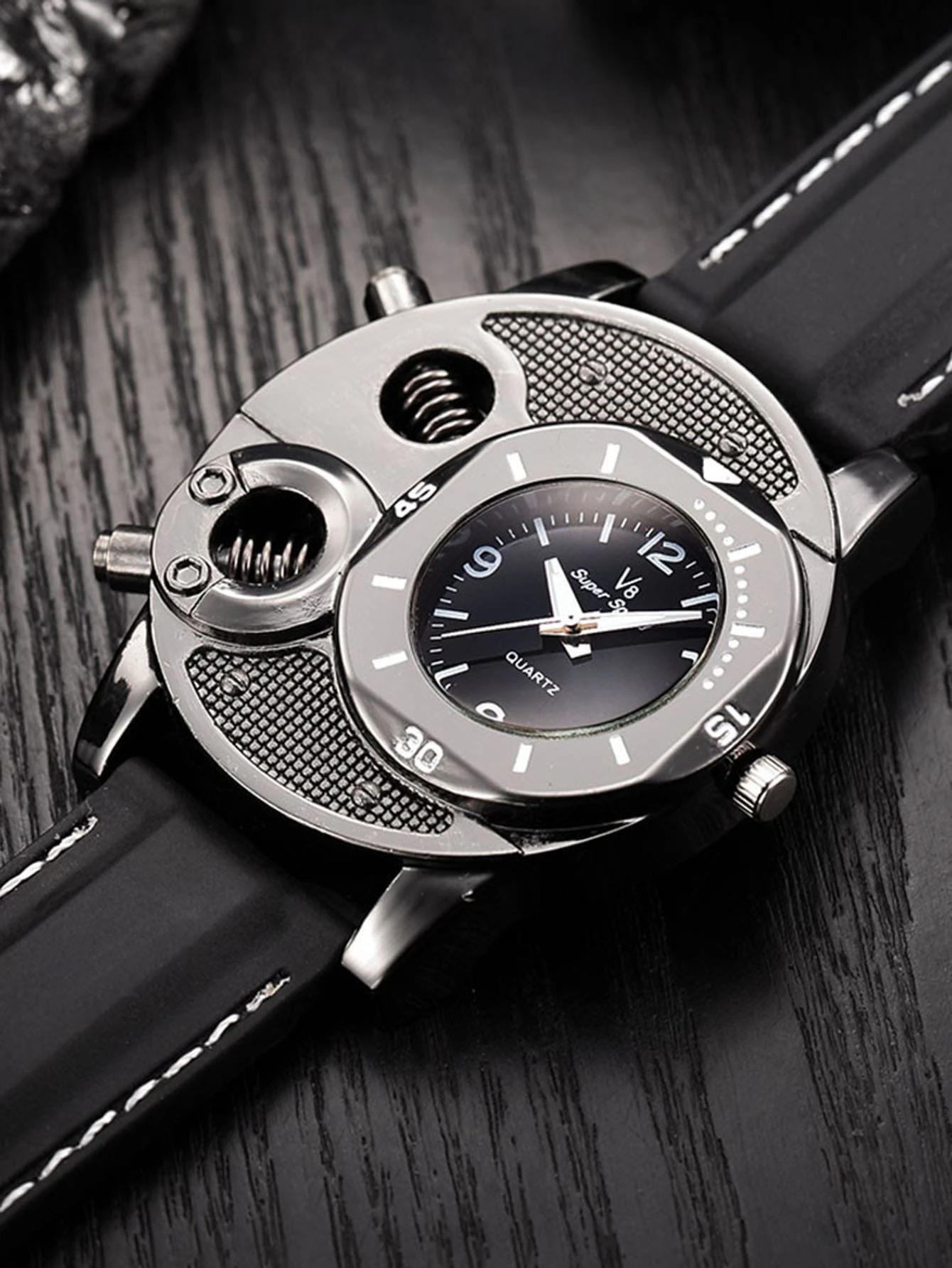 ⁦SHEIN Men Round Pointer Quartz Watch⁩ - الصورة ⁦5⁩