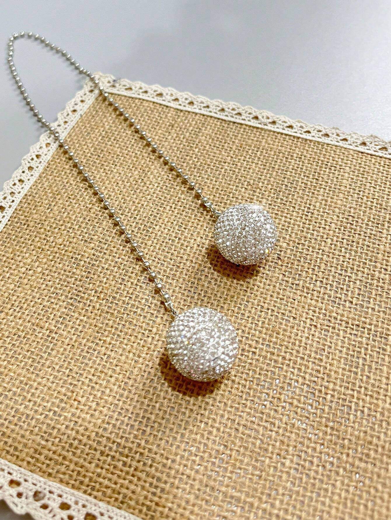 SHEIN 1pc White Crystal Ball Car Rearview Mirror Hanging Ornament - الصورة 2