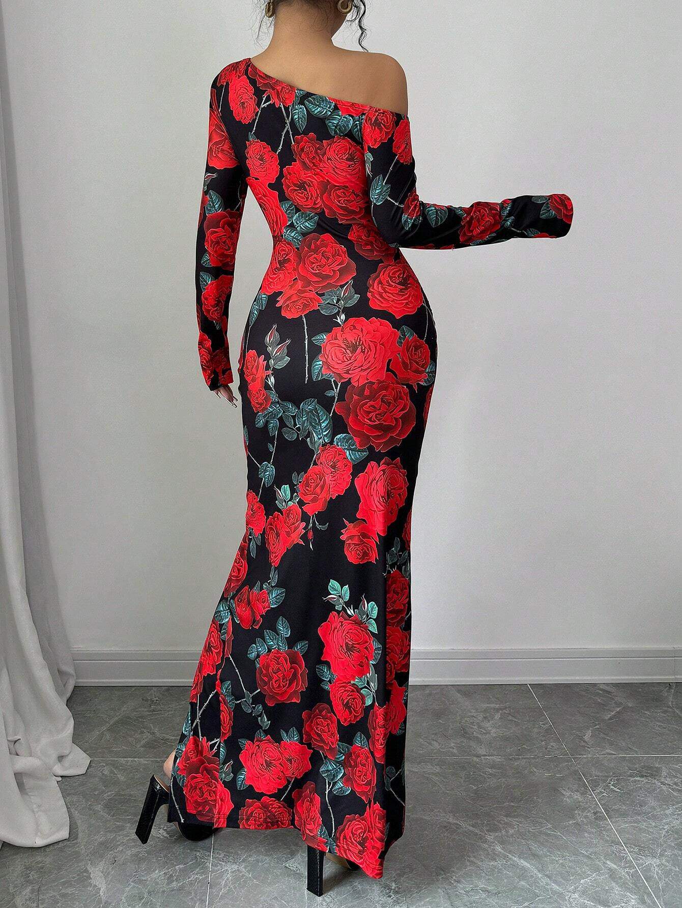 SHEIN Elenzga 1pc Women's Oblique Collar High Slit Floral Print Wrap Waist Design Dress Maxi Women Outfit - الصورة 2