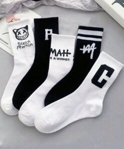 SHEIN 5pairs Women's Comfortable Personality Black & White Letter & Ghost Face Mid-calf Socks, Fashionable For Daily Wear