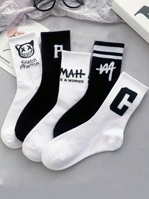 SHEIN 5pairs Women's Comfortable Personality Black & White Letter & Ghost Face Mid-calf Socks, Fashionable For Daily Wear