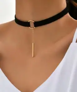SHEIN Round Pendant Necklace