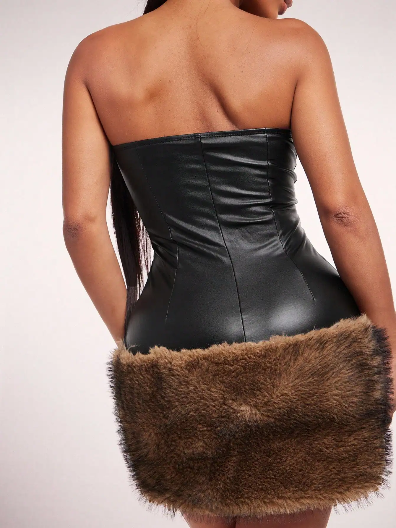 SHEIN Radiana FallWinter Women's Sexy Wild Black PU Patchwork Brown Faux Fur Fitted Bandeau Mini Dress - الصورة 3