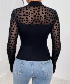 SHEIN Privé Contrast Heart Mesh Mock Neck Tee